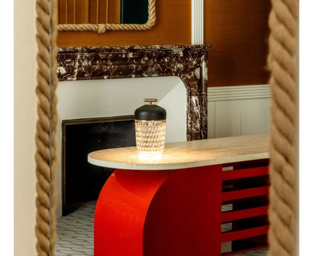 FOLIA BALADEUSE BOIS NOIR FINITION ALUMINIUM ANODISE BRONZE