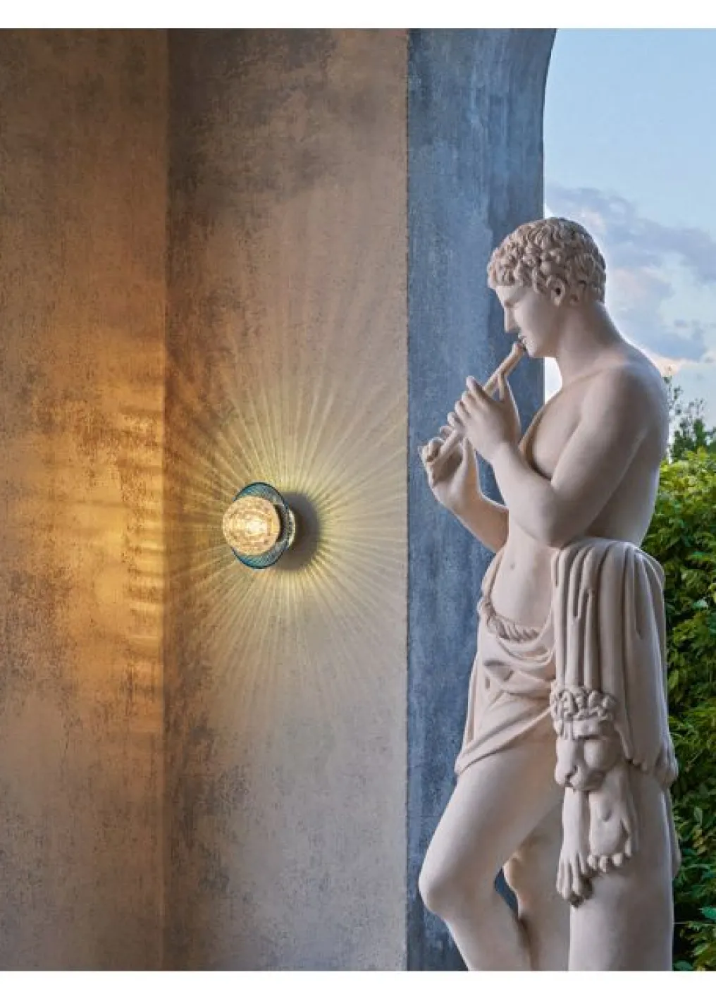 ROYAL APPLIQUE IP44 1L BOBÈCHE BLEU CLAIR FINITION DORÉE